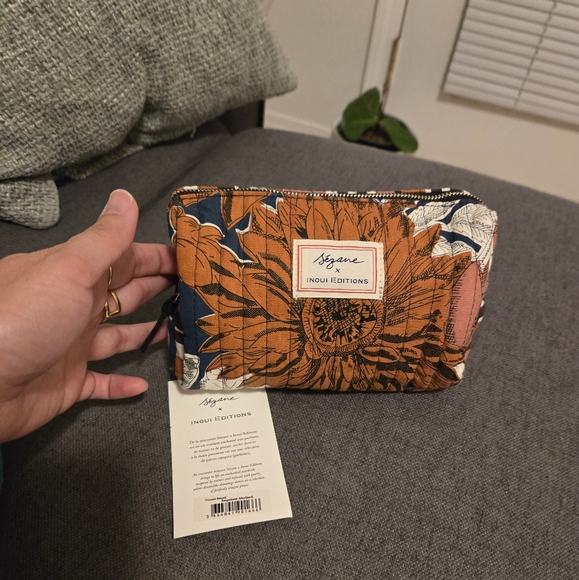 Sezane Beauty Bag- Sezane x Inoui Editions - Picture 6 of 11